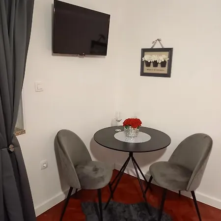 Benic With A Heated Pool Apartamento *