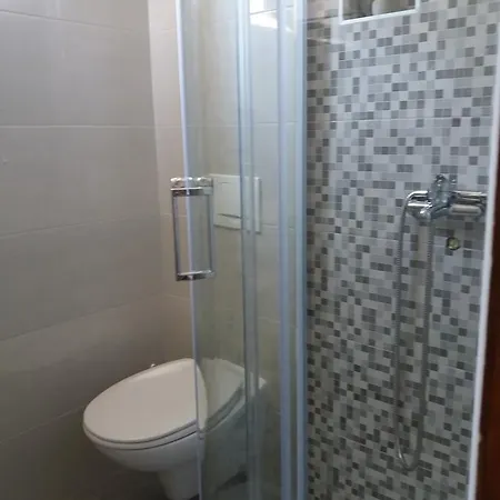 Appartamento Benic With A Heated Pool