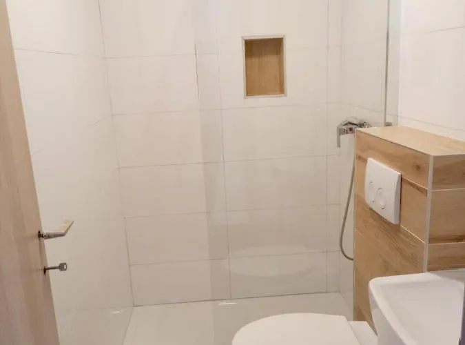 Appartement Benic With A Heated Pool