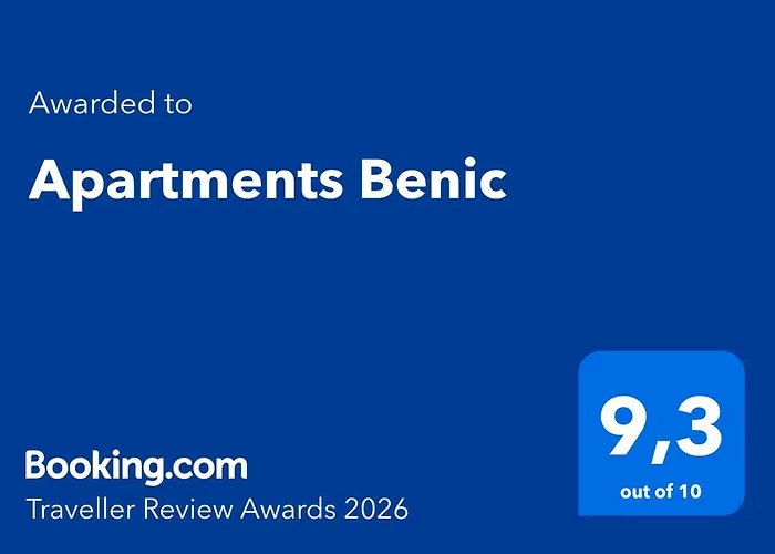 דירה Benic With A Heated Pool