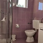 Διαμέρισμα Benic With A Heated Pool *