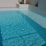 Benic With A Heated Pool Διαμέρισμα