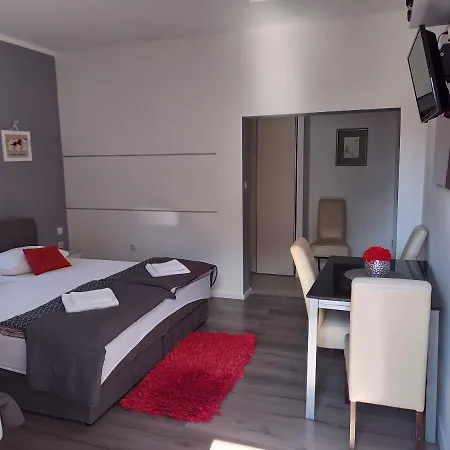Apartment Benic *