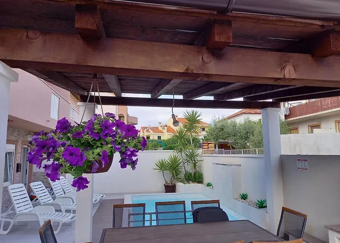 Benic With A Heated Pool Apartament Zadar