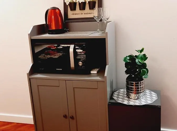 Benic With A Heated Pool Διαμέρισμα