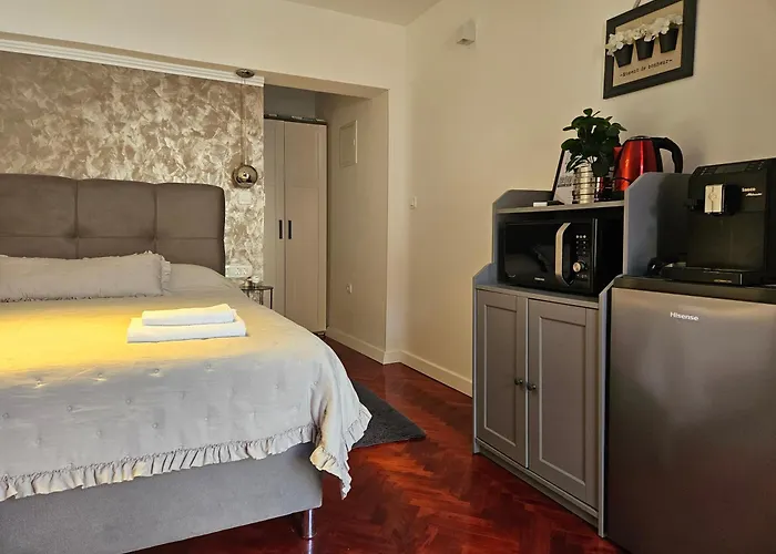 Benic With A Heated Pool *