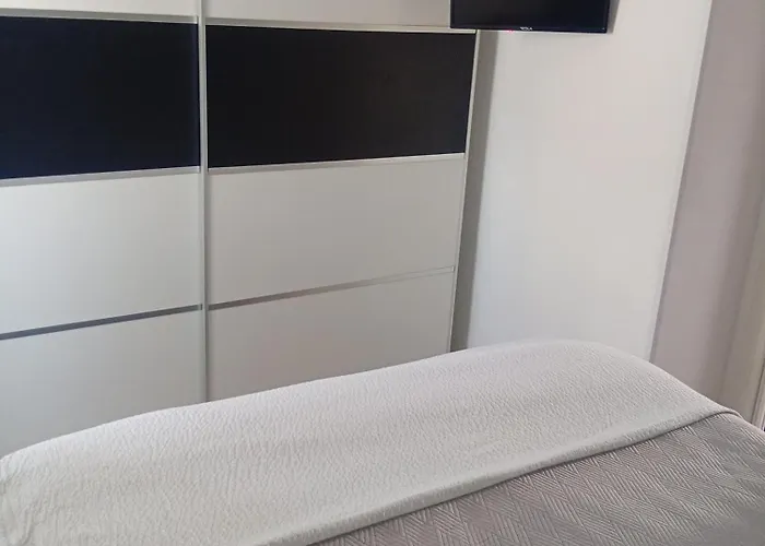 Benic With A Heated Pool Apartament